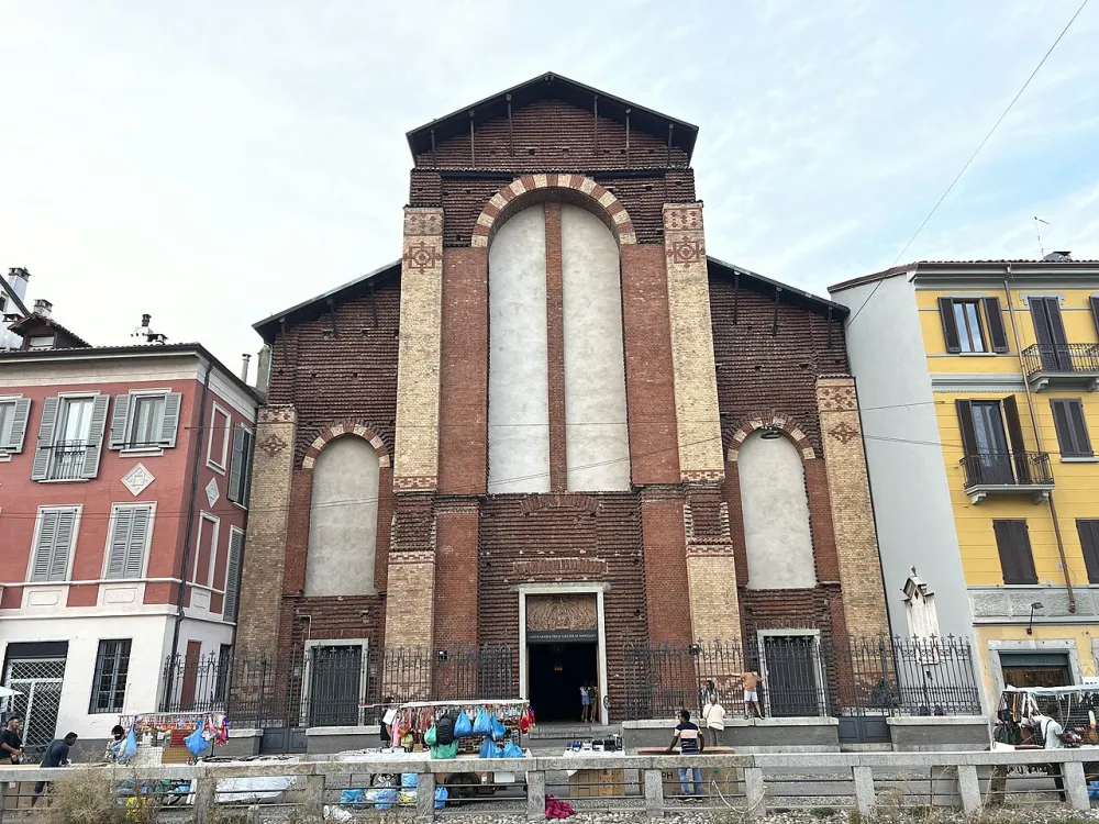 Chiesa di Santa Maria delle Grazie al Naviglio (Milano), Milano — exterior