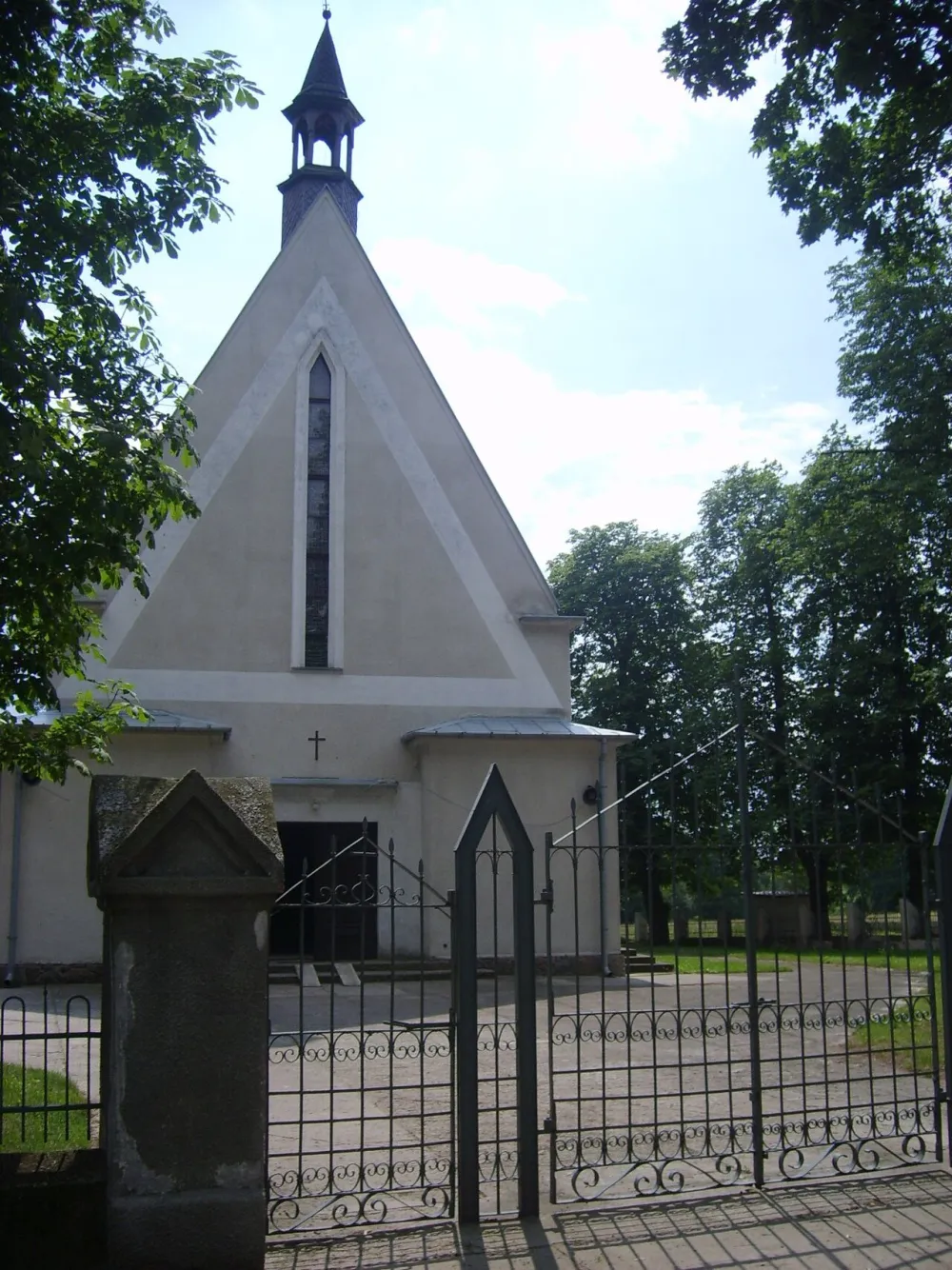 Opatrzności Bożej, Kamienica, Kamienica — exterior
