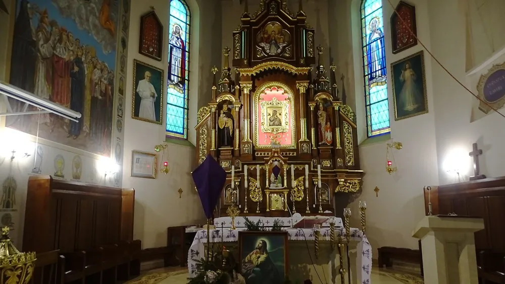 Matki Bożej Nieustającej Pomocy, Bucze, Bucze — exterior