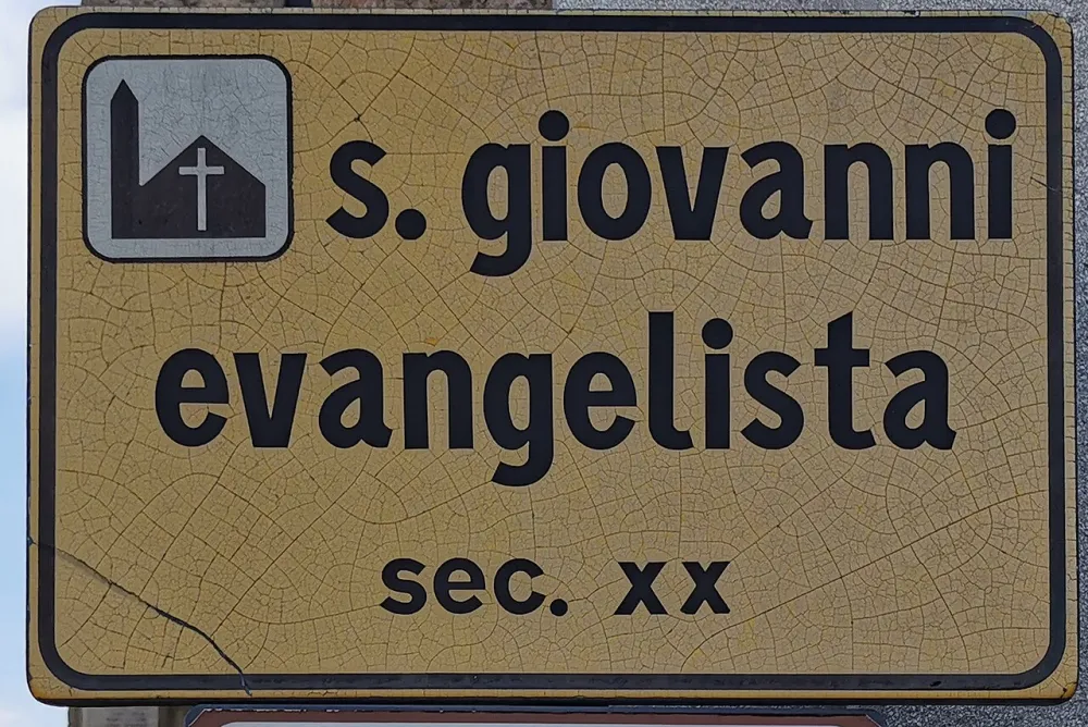 Chiesa di San Giovanni Evangelista (Lurago d'Erba), Lurago d'Erba — exterior