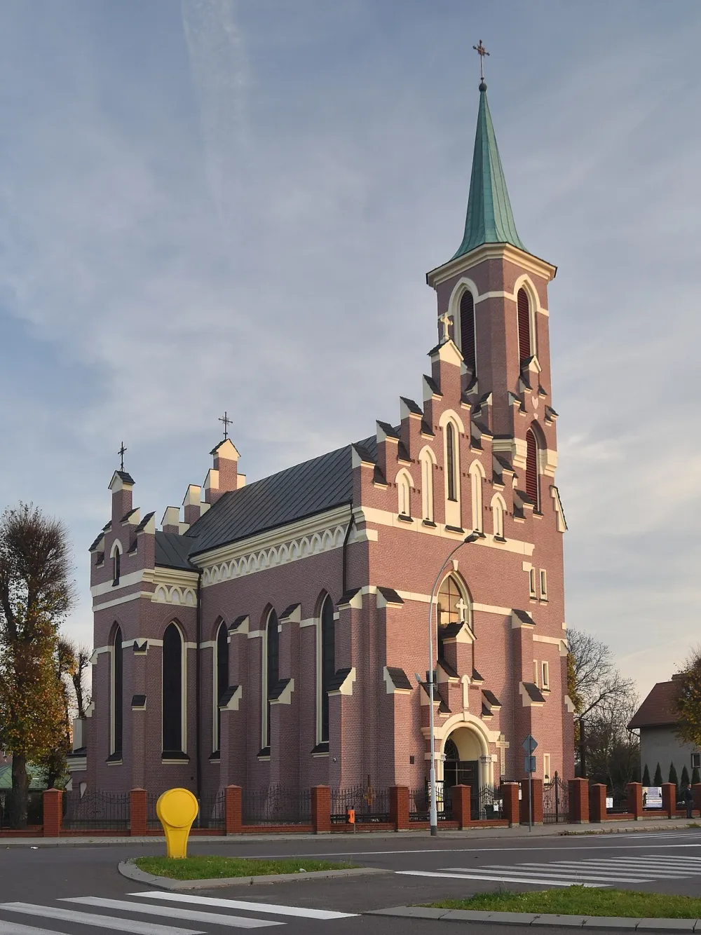 Najświętszej Maryi Panny Nieustającej Pomocy, Przemyśl, Przemyśl — exterior