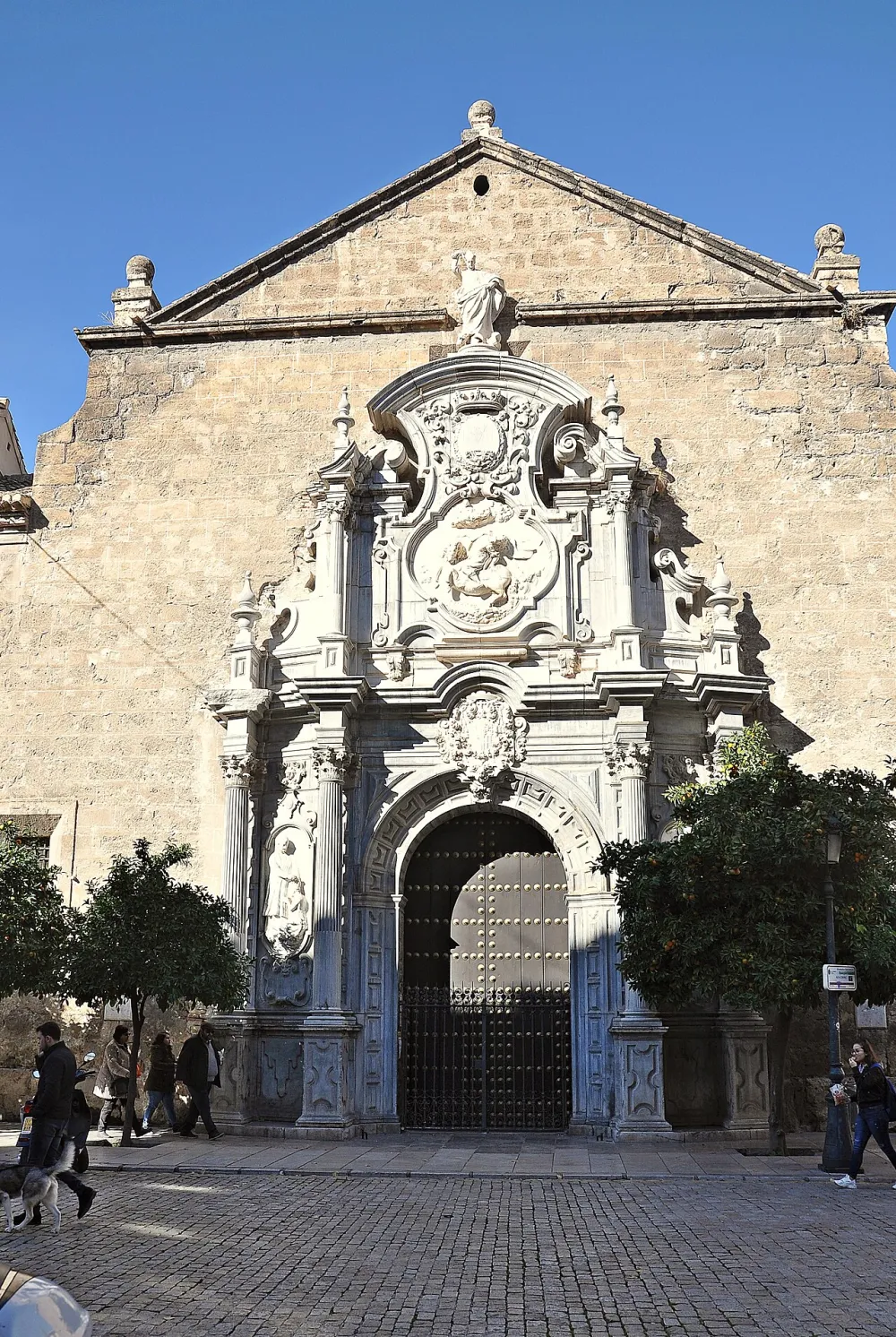 Parroquia de los Santos Justo y Pastor, Granada — exterior