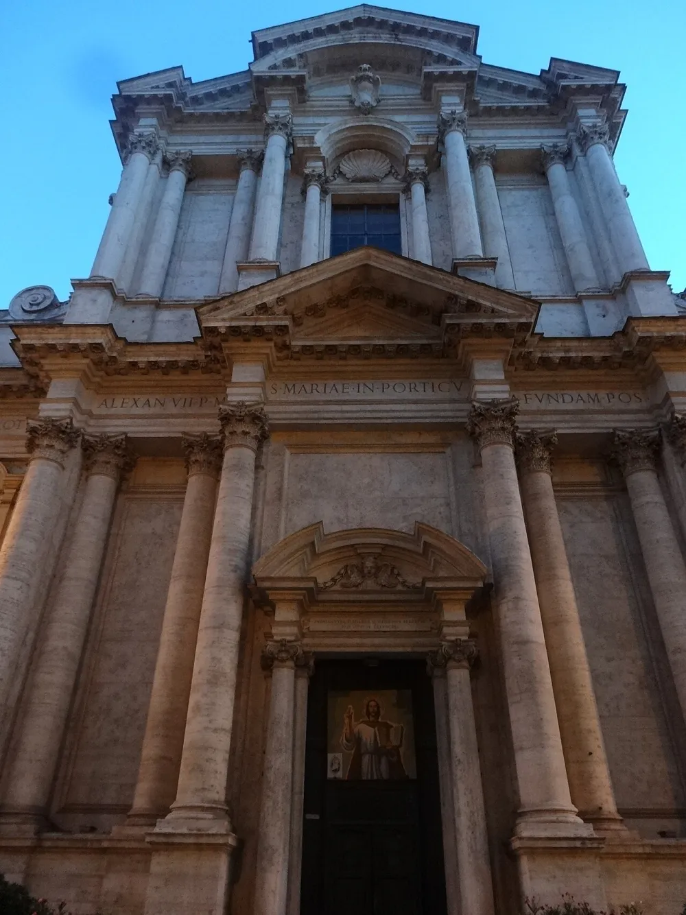 Chiesa di Santa Maria in Portico in Campitelli, Roma — exterior