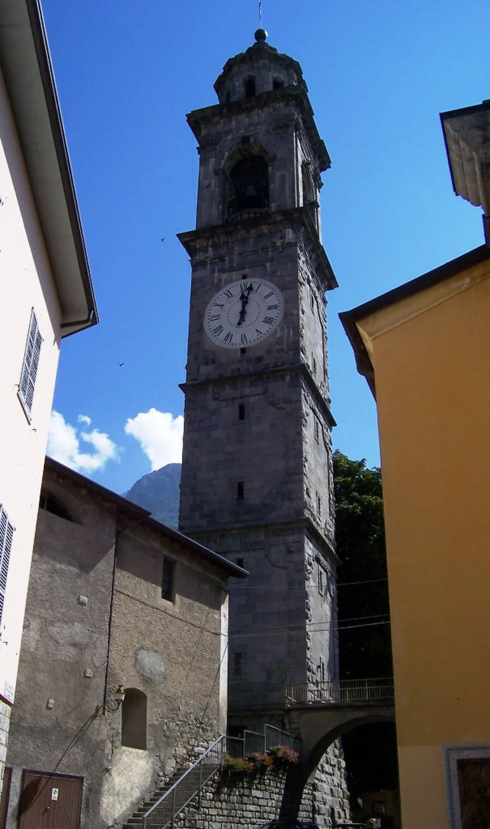Chiesa di Santa Maria Nascente (Edolo), Edolo — exterior