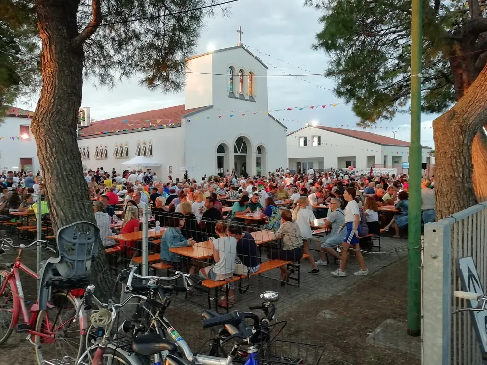 Chiesa del Sacro Cuore di Gesù (Ca' Vio, Cavallino-Treporti), Cavallino-Treporti — exterior