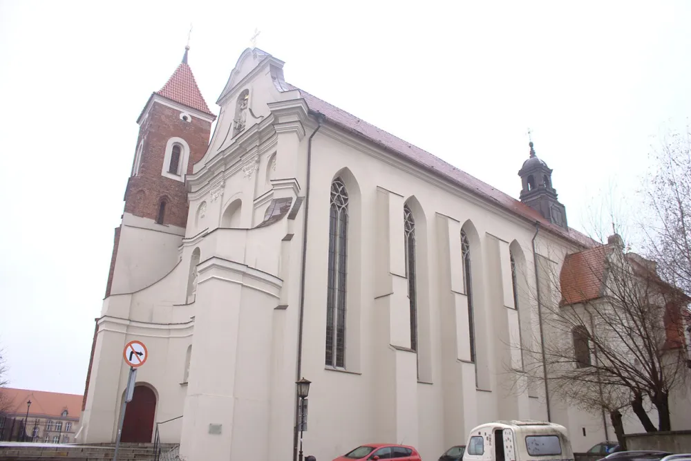 Wniebowzięcia Najświętszej Maryi Panny, Gniezno, Gniezno — exterior