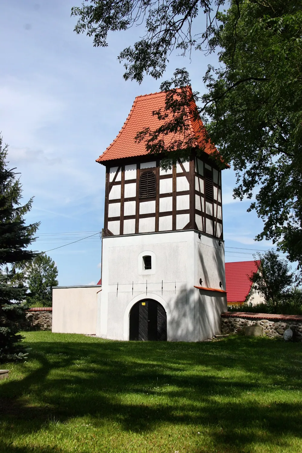 Św. Andrzeja Apostoła, Szprotawa, Szprotawa — exterior