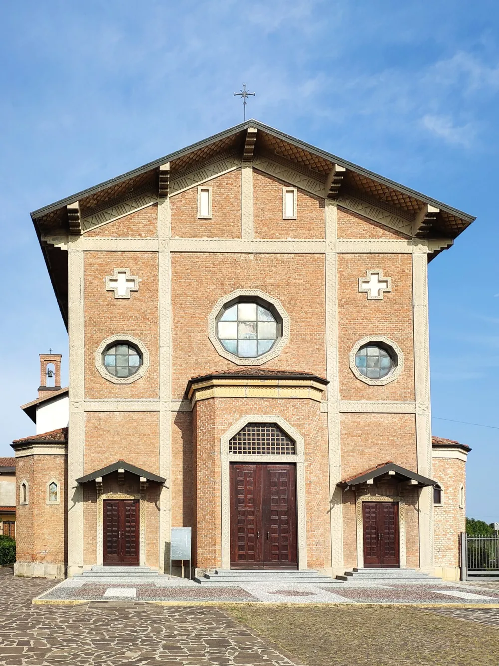 Chiesa di San Vitale Martire (Masano, Caravaggio), Caravaggio — exterior