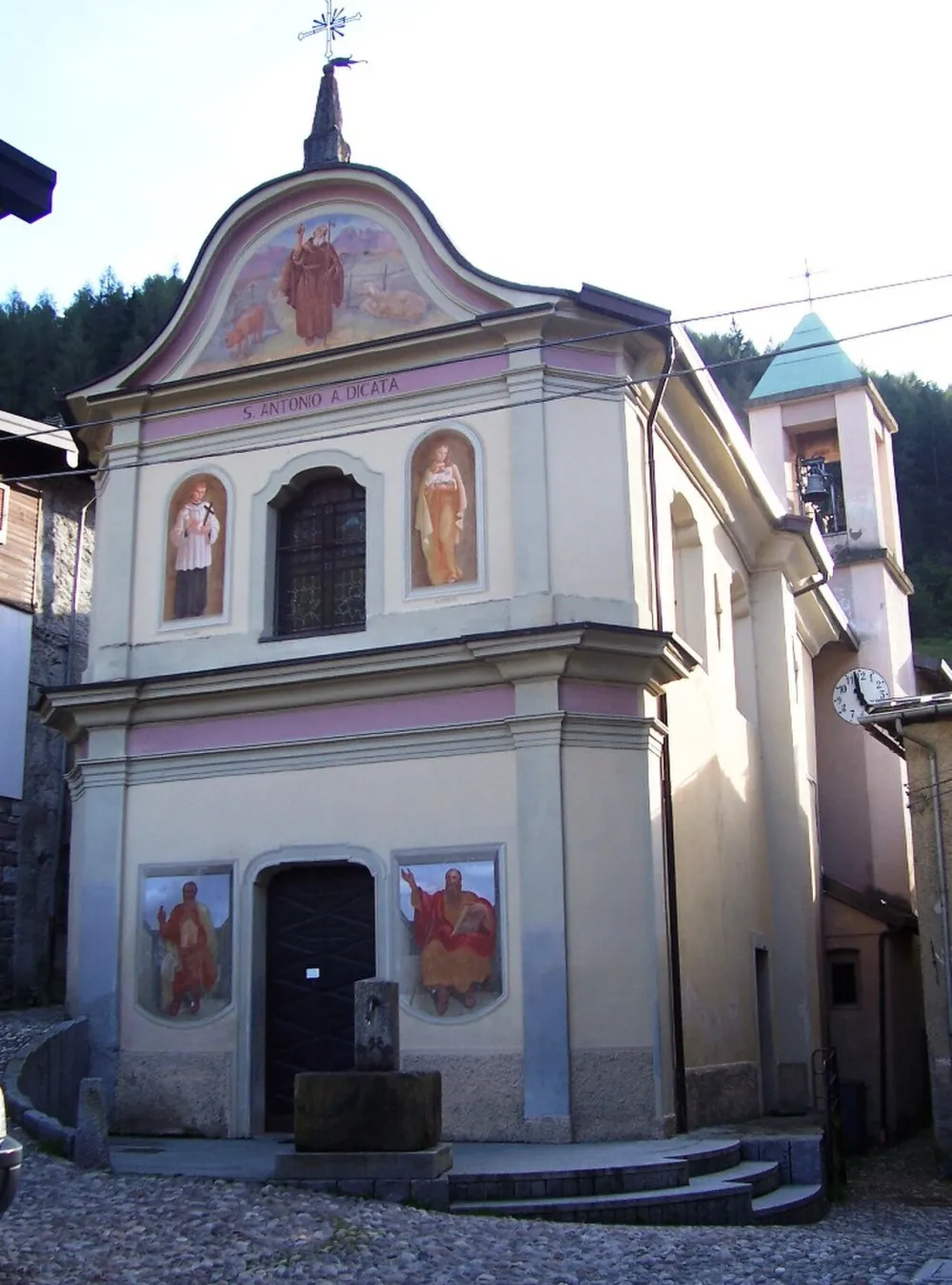 Chiesa di Sant'Antonio Abate (Sant'Antonio, Corteno Golgi), Corteno Golgi — exterior