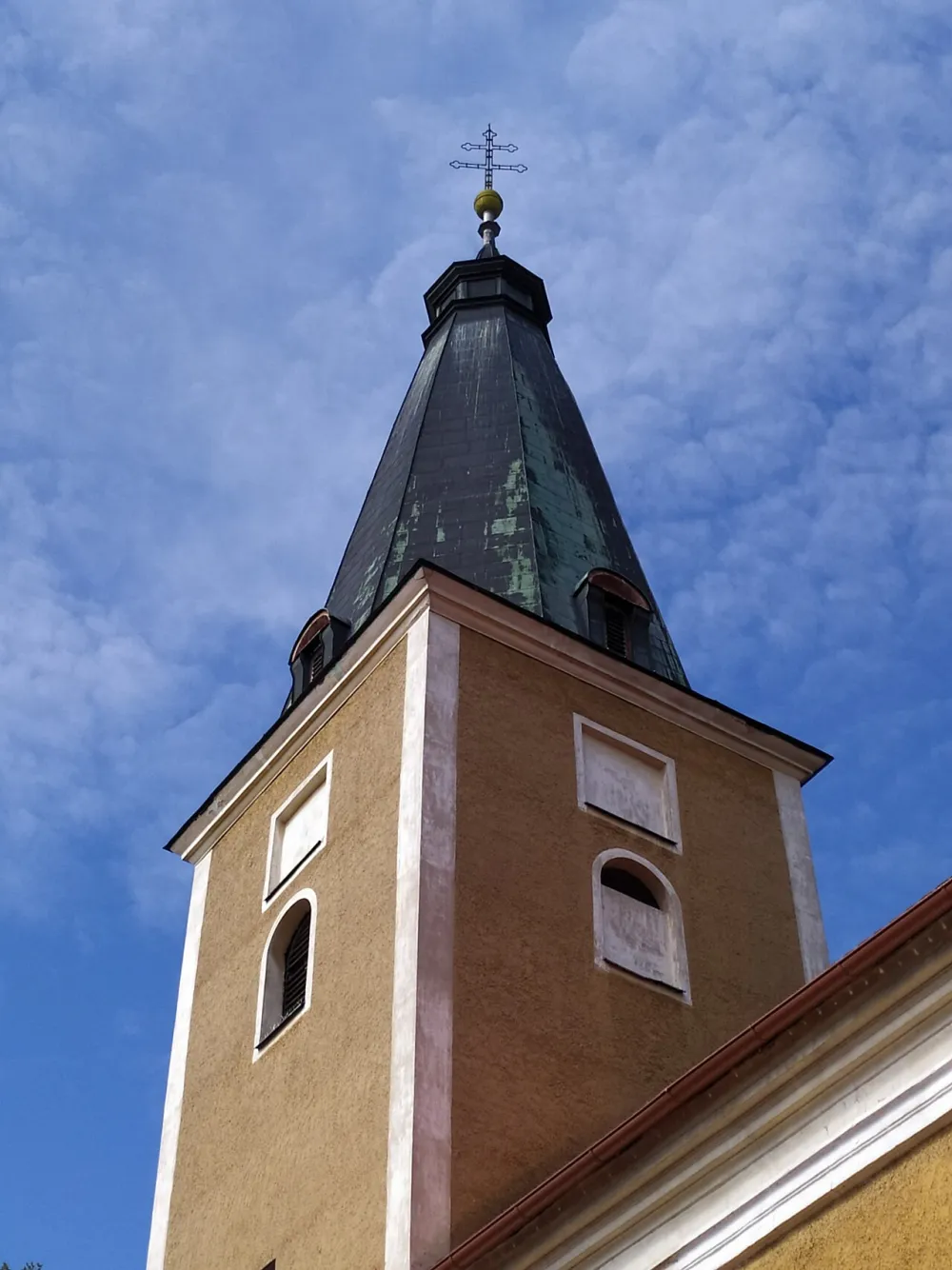 Farský kostol sv. Štefana Uhorského, Myjava — exterior