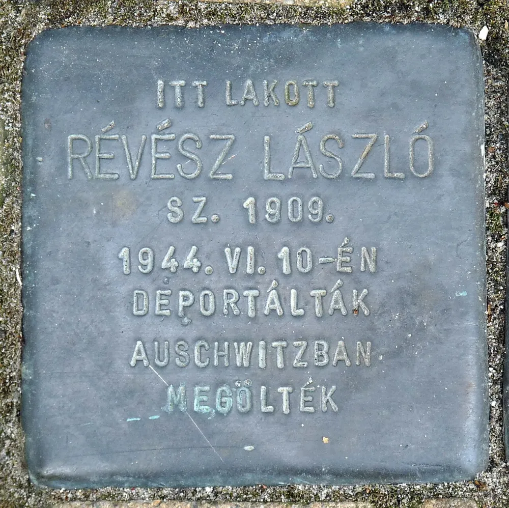 Szent László-templom, Nagykőrös — exterior