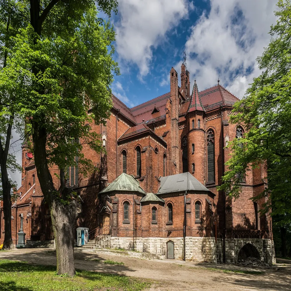 Matki Boskiej Nieustającej Pomocy, Opole, Opole — exterior