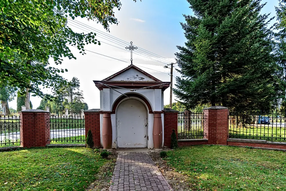 Wszystkich Świętych, Bychawka, Bychawka — exterior