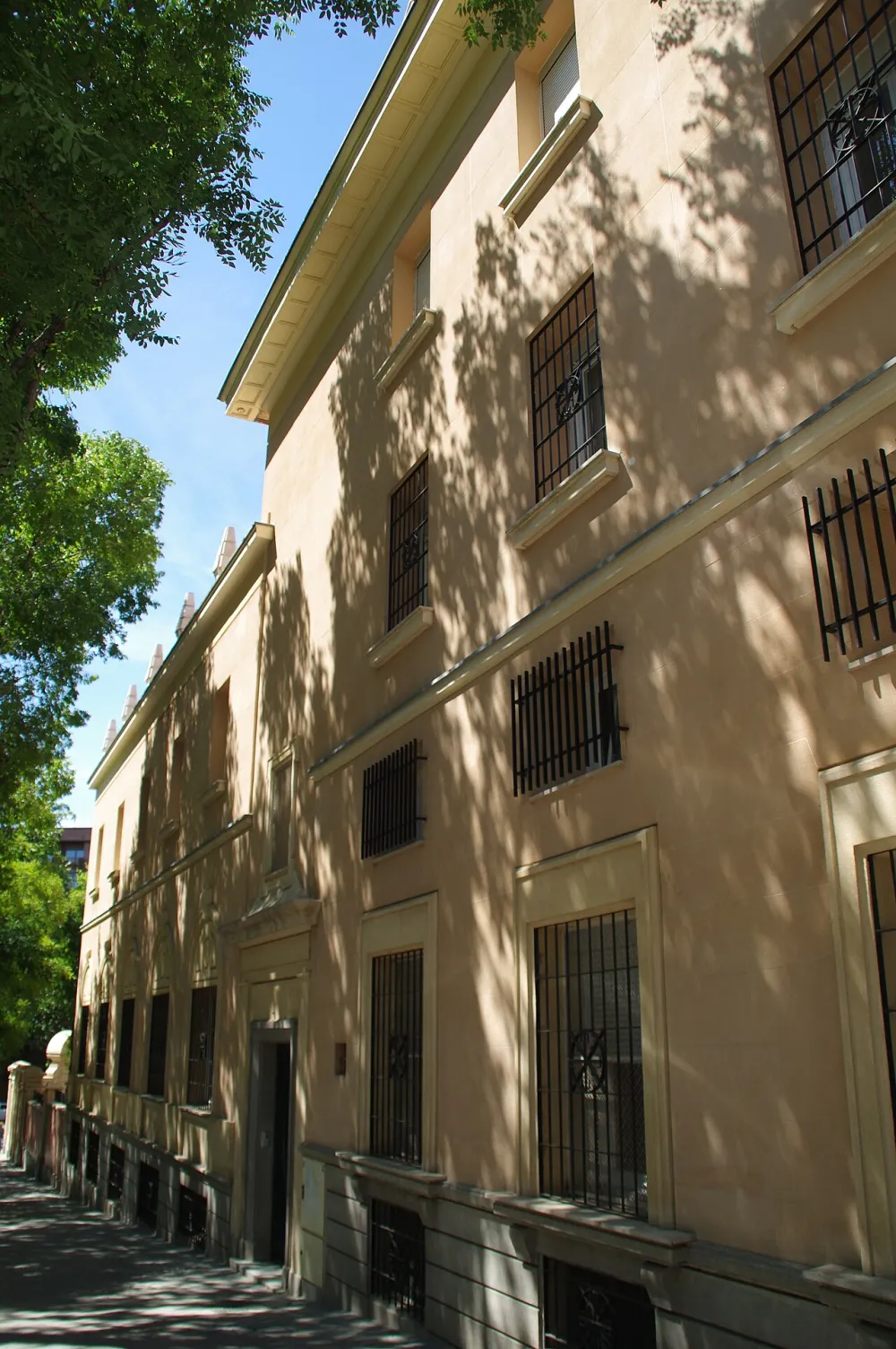 Real Basílica de Nuestra Señora de Atocha, Madrid — exterior