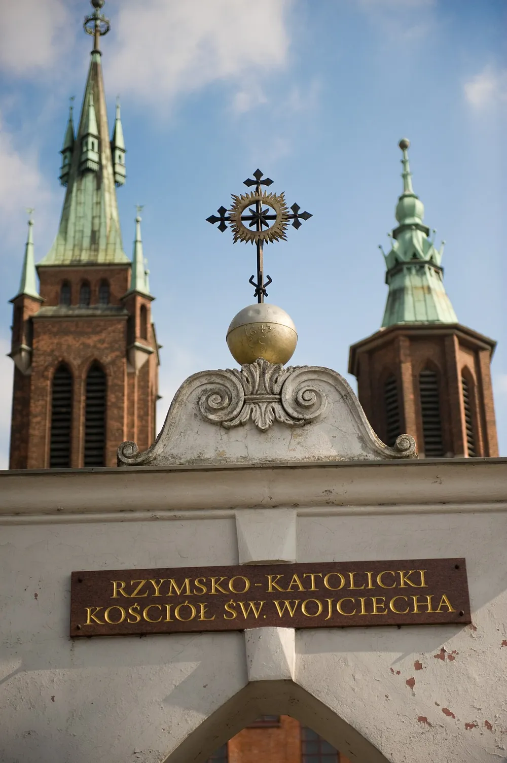 Św. Wojciecha Biskupa i Męczennika, Łódź, Łódź — exterior