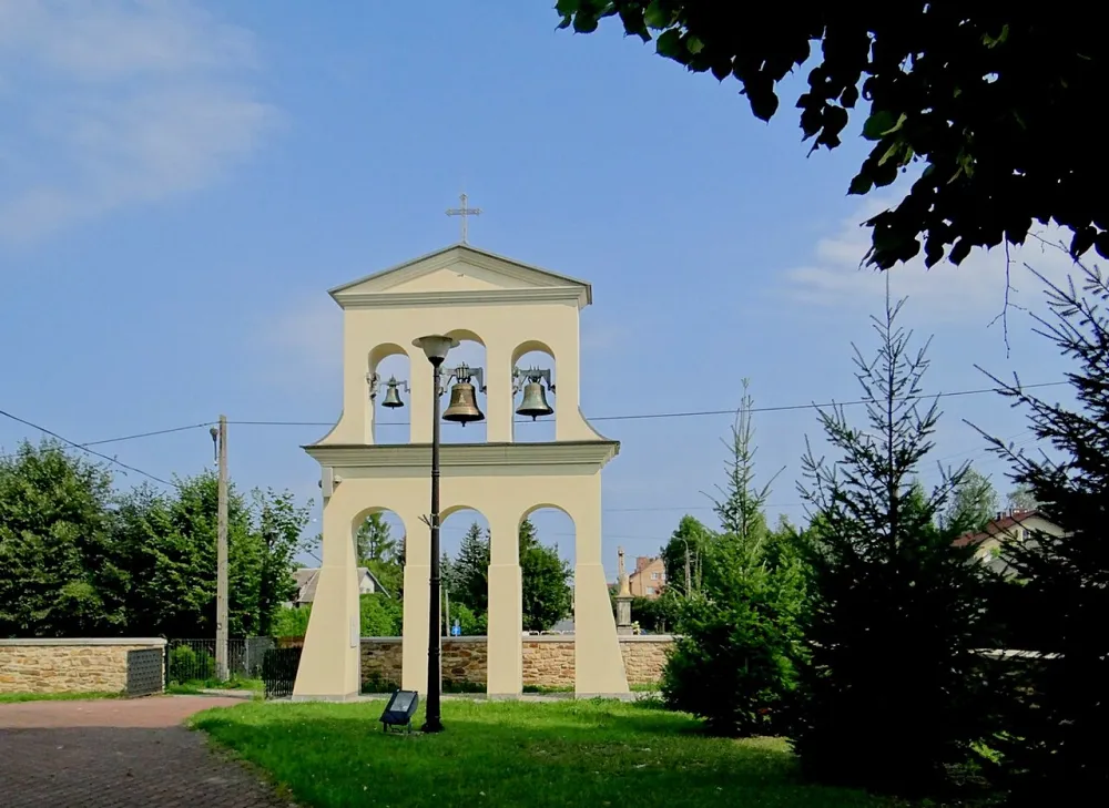 Świętej Trójcy, Skarżysko Kościelne, Skarżysko Kościelne — exterior
