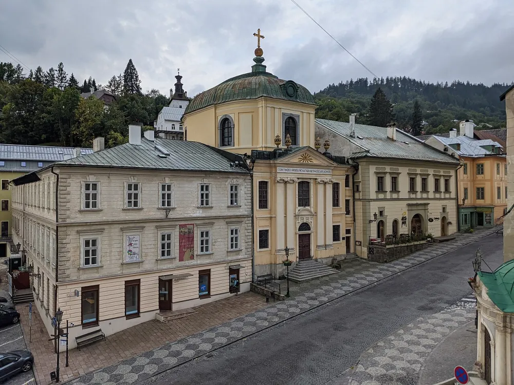Kostol sv. Kataríny Alexandrijskej (slovenský), Banská Štiavnica — exterior