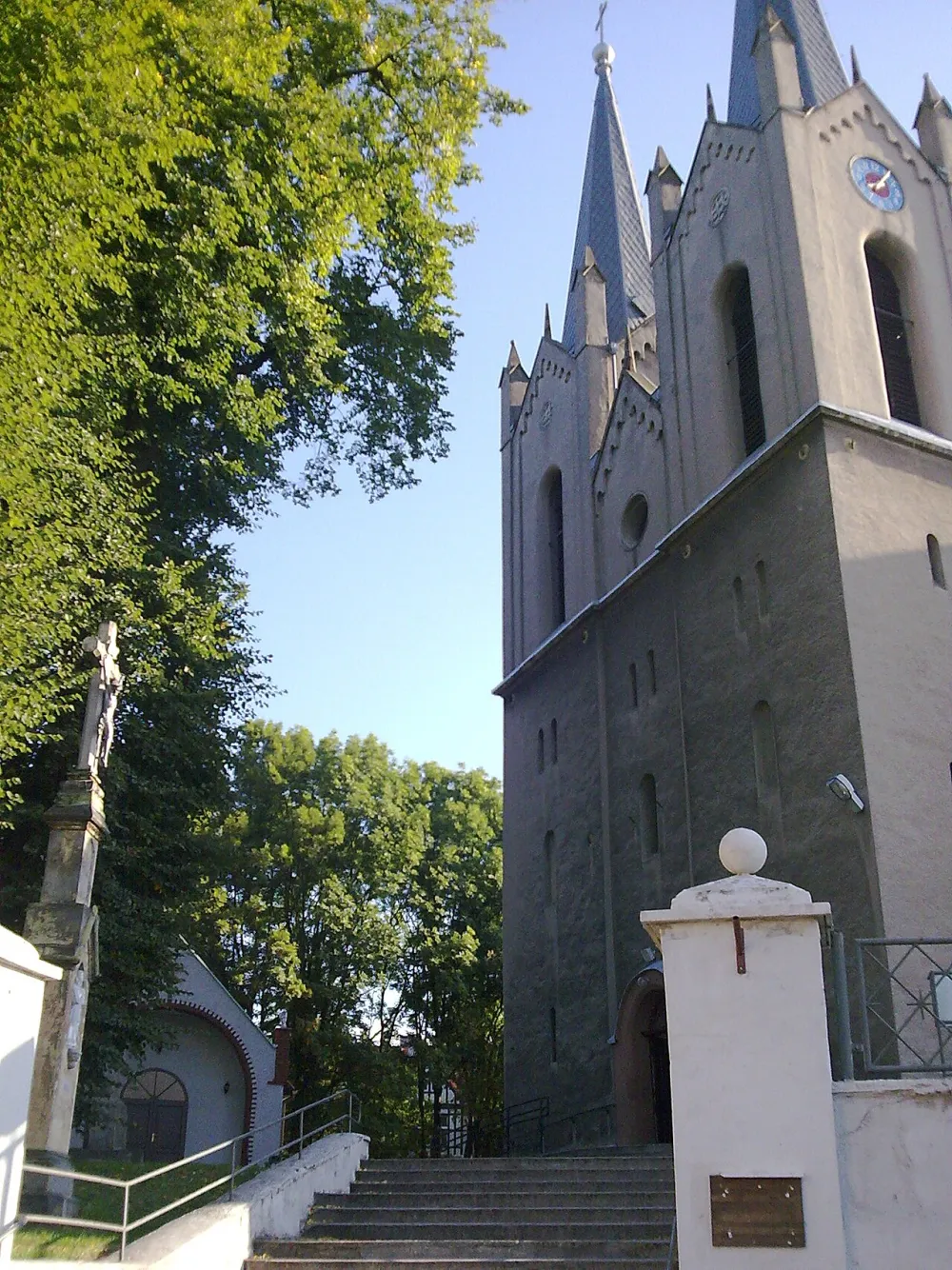 św. Andrzeja Apostoła, Ujazd, Ujazd — exterior
