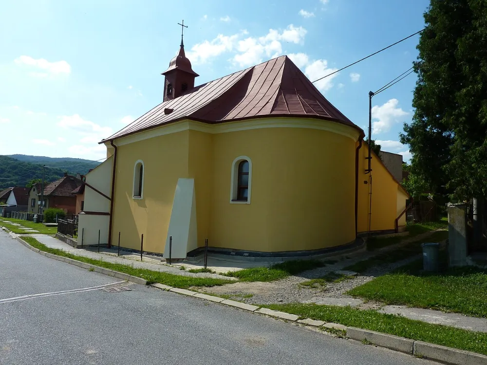 Kostol Najsvätejšej Trojice , Haniska, okres Prešov — exterior