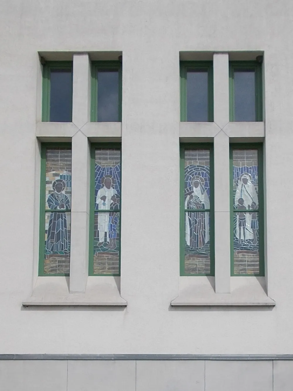 Jézus Szíve-templom, Mezőkövesd — exterior