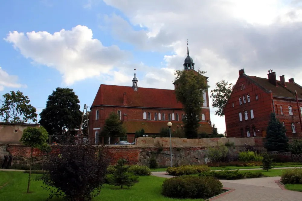 św. Jana Ewangelisty i Matki Boskiej Częstochowskiej, Bartoszyce, Bartoszyce — exterior