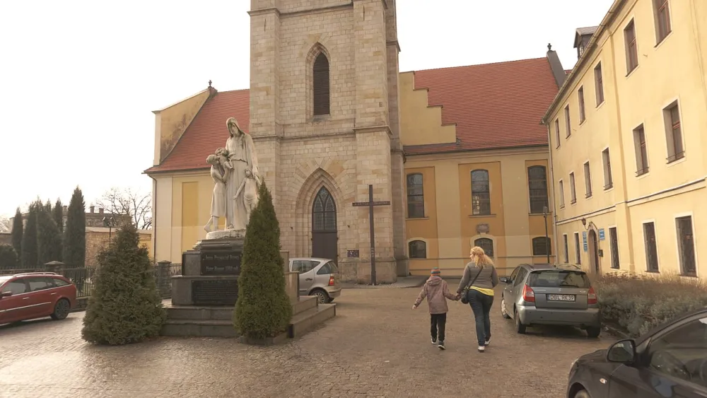 Matki Bożej Nieustającej Pomocy, Bolesławiec, Bolesławiec — exterior