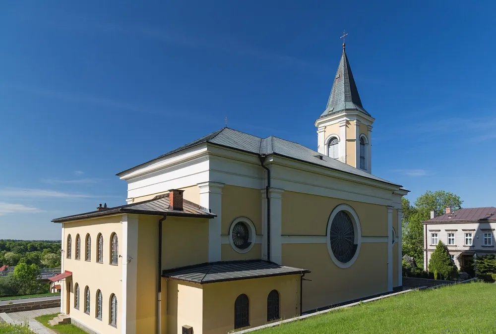 Św. Mateusza, Ogrodzona, Ogrodzona — exterior