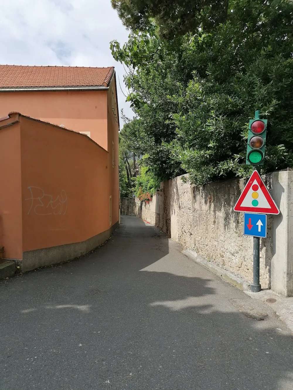 Oratorio di Santa Caterina, Spotorno — exterior