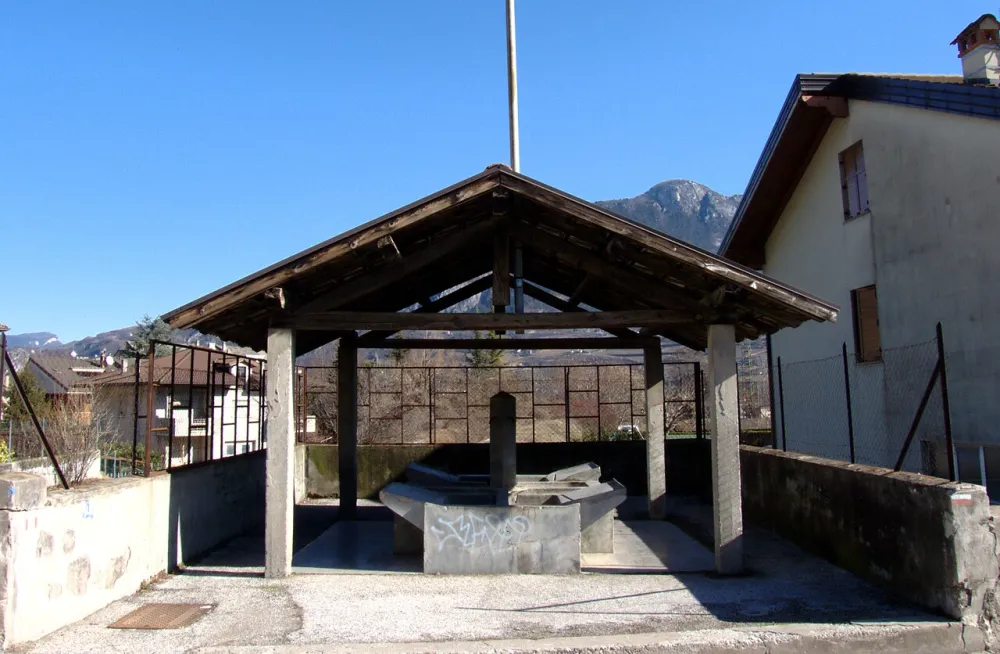 Chiesa dei Santi Cosma e Damiano (Vela, Trento), Trento — exterior