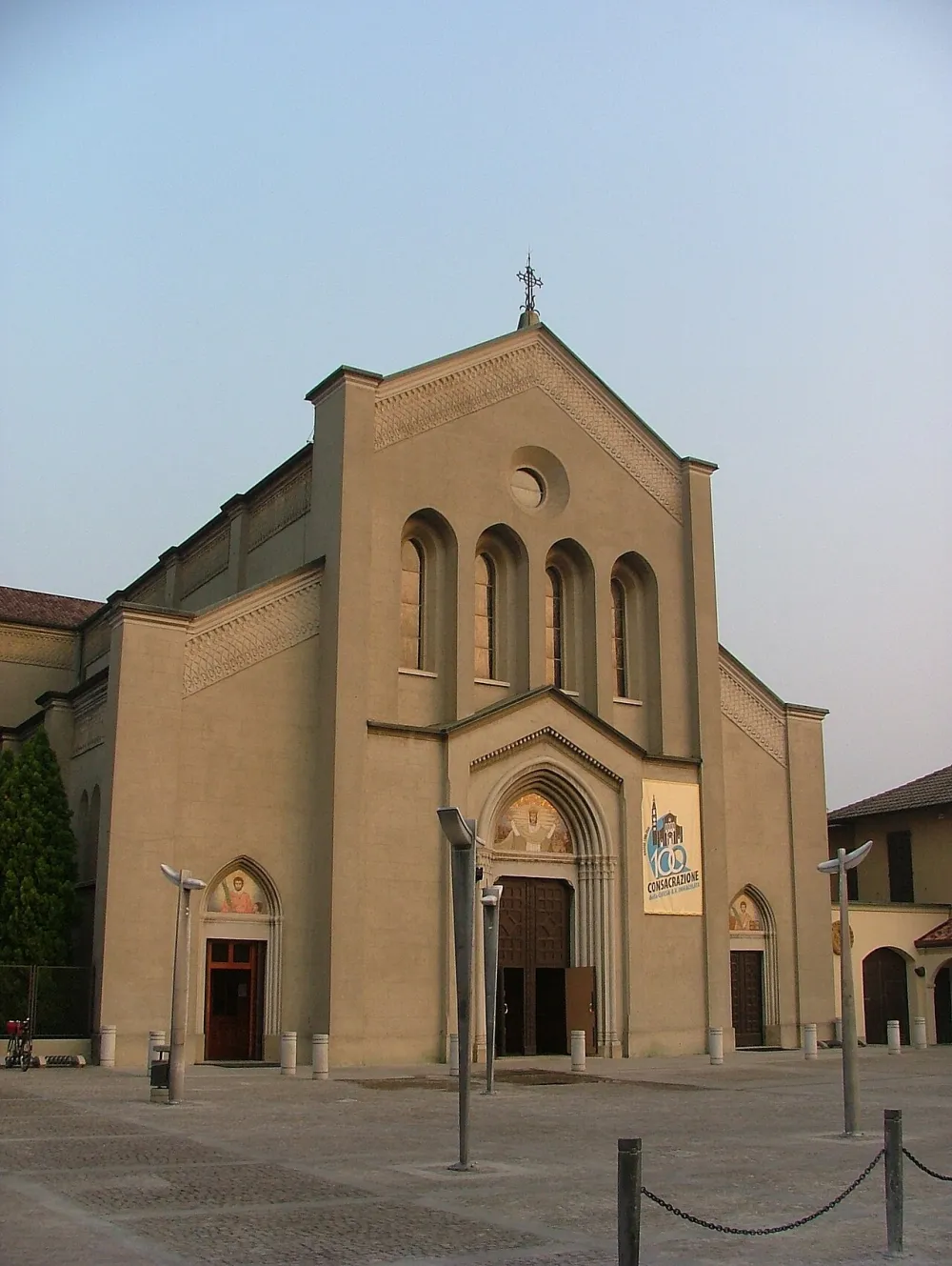 Chiesa della Beata Vergine Immacolata (Binzago, Cesano Maderno), Cesano Maderno — exterior
