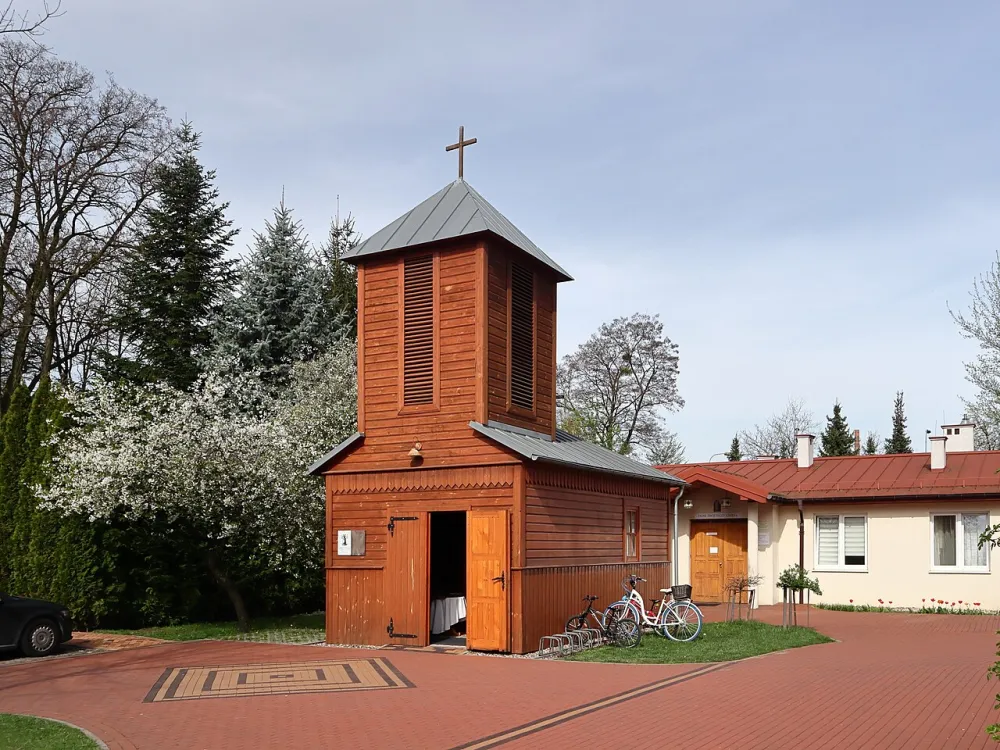 Zmartwychwstania Pańskiego na Targówku, Warszawa, Warszawa — exterior