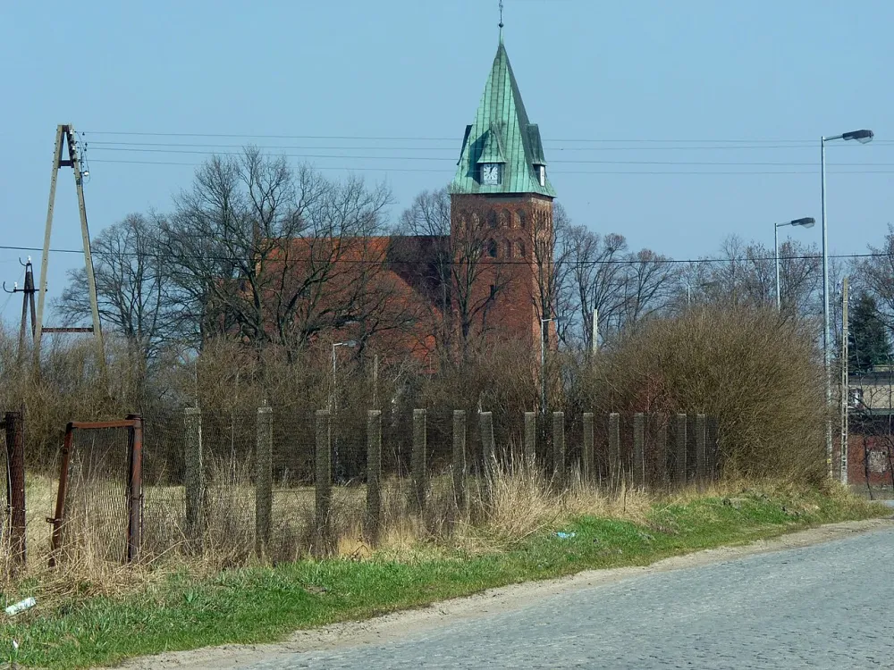 Najświętszej Maryi Panny Królowej Polski, Bydgoszcz, Bydgoszcz — exterior