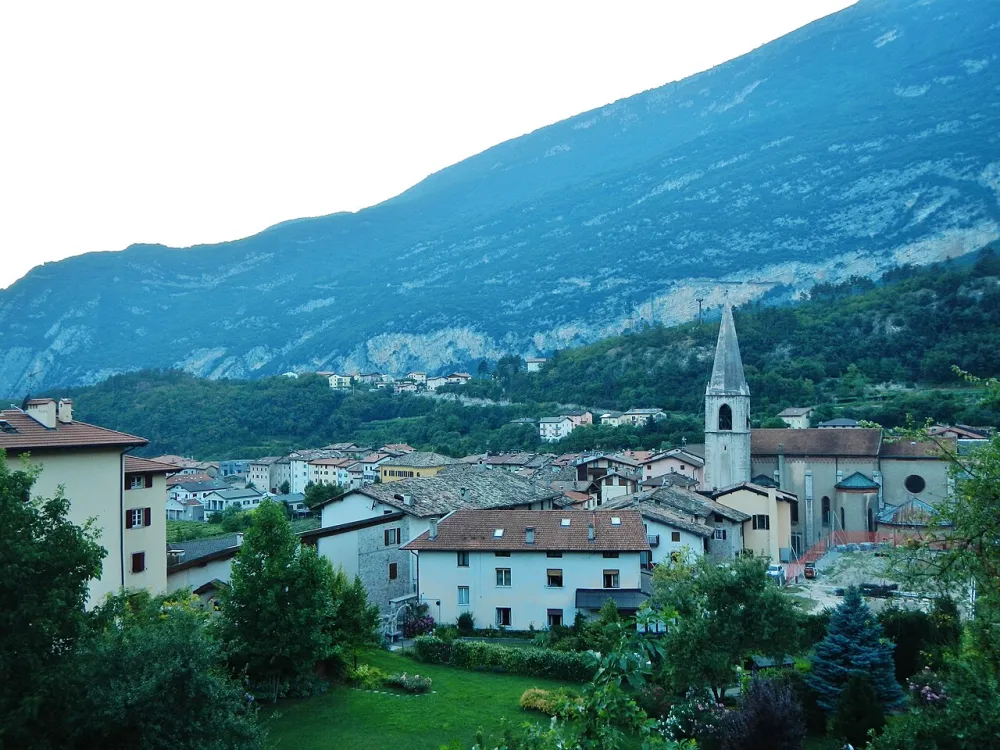 Chiesa dei Santi Vigilio e Valentino (Vezzano, Vallelaghi), Vallelaghi — exterior