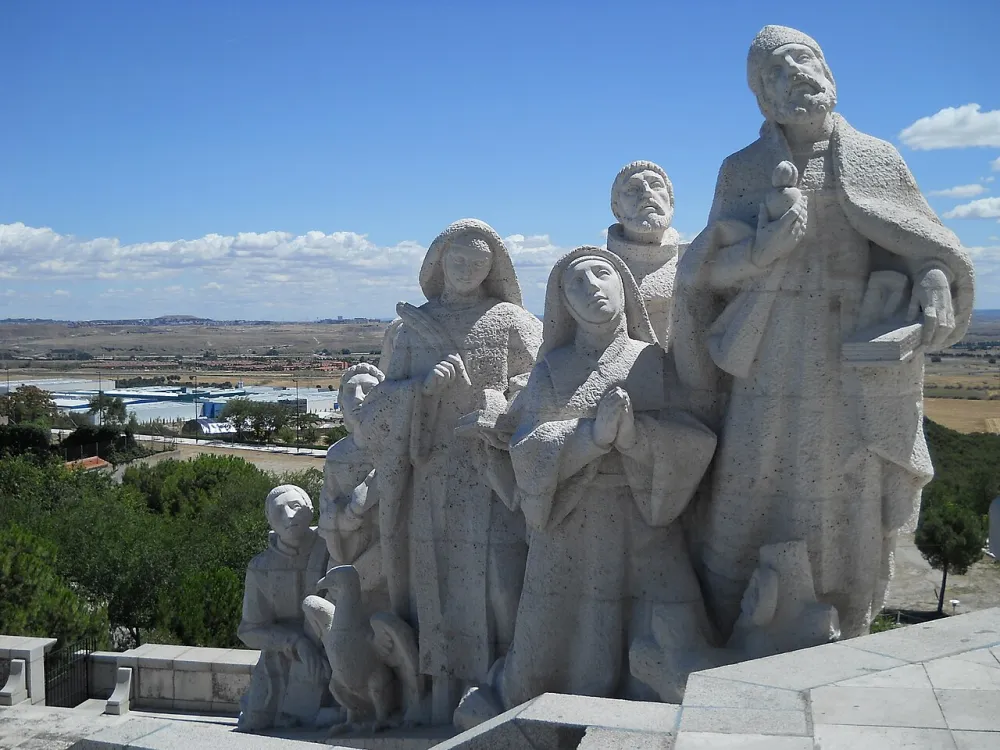 Basílica del Sagrado Corazón de Jesús del Cerro de los Ángeles, Getafe — exterior