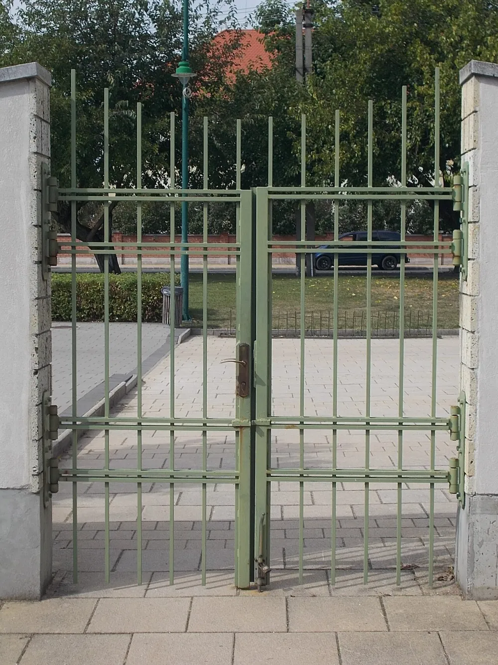 Jézus Szíve-templom, Mezőkövesd — exterior