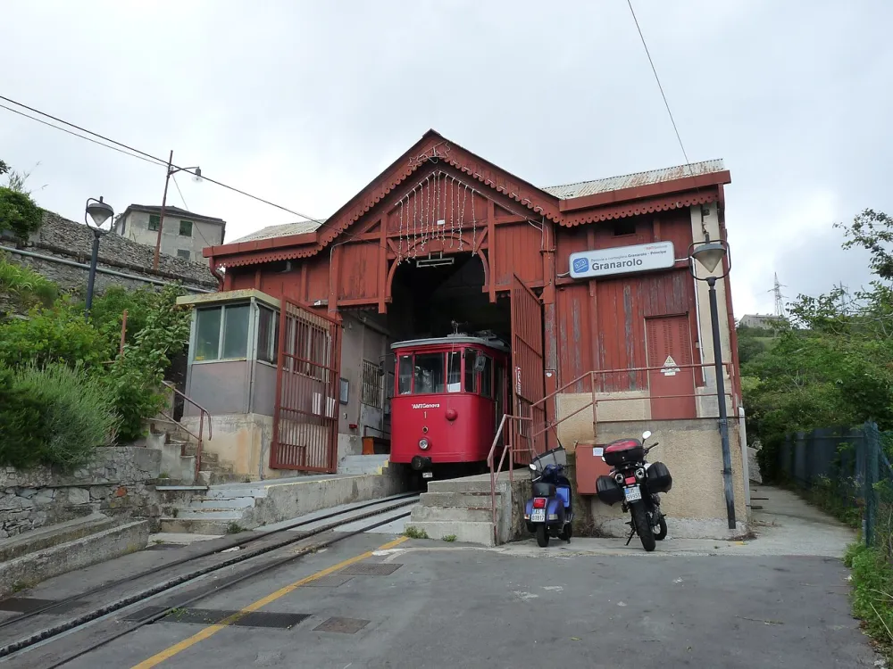 Chiesa di Santa Maria di Granarolo (Genova), Genova — exterior