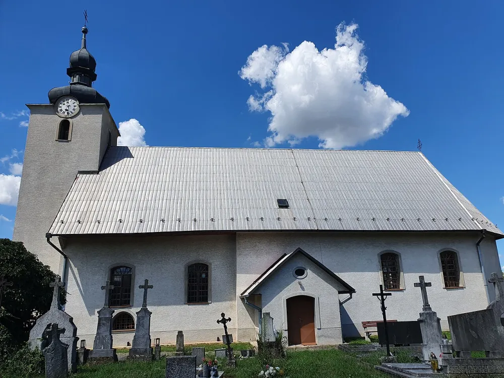 Farský kostol všetkých svätých, Osuské — exterior