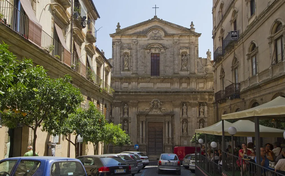 Chiesa del Gesù (Caltagirone), Caltagirone — exterior