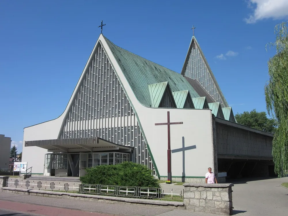 Opatrzności Bożej, Kalisz, Kalisz — exterior