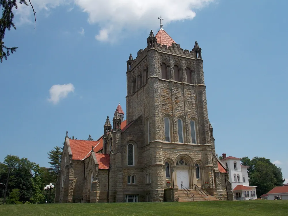 Basilica of St. Michael the Archangel, Loretto — exterior