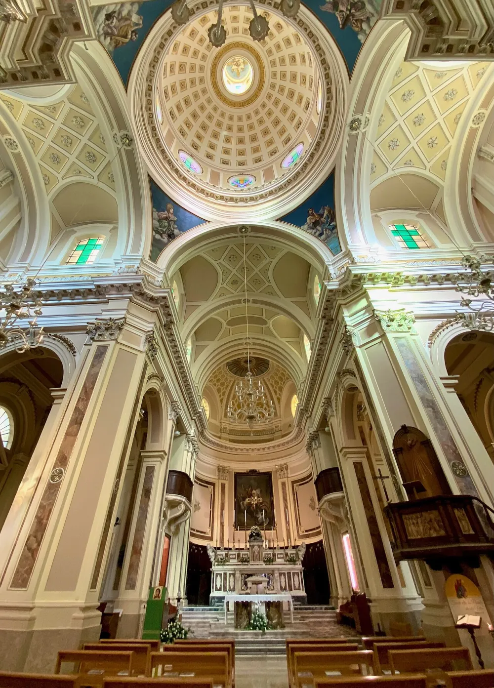 Chiesa di San Giorgio Martire (Locorotondo), Locorotondo — exterior