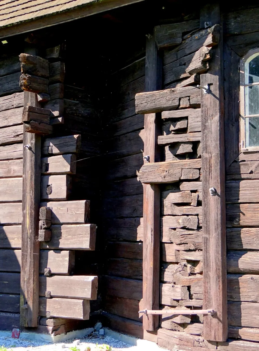 Ścięcia Św. Jana Chrzciciela i Św. Trójcy, Budzynek, Budzynek — exterior