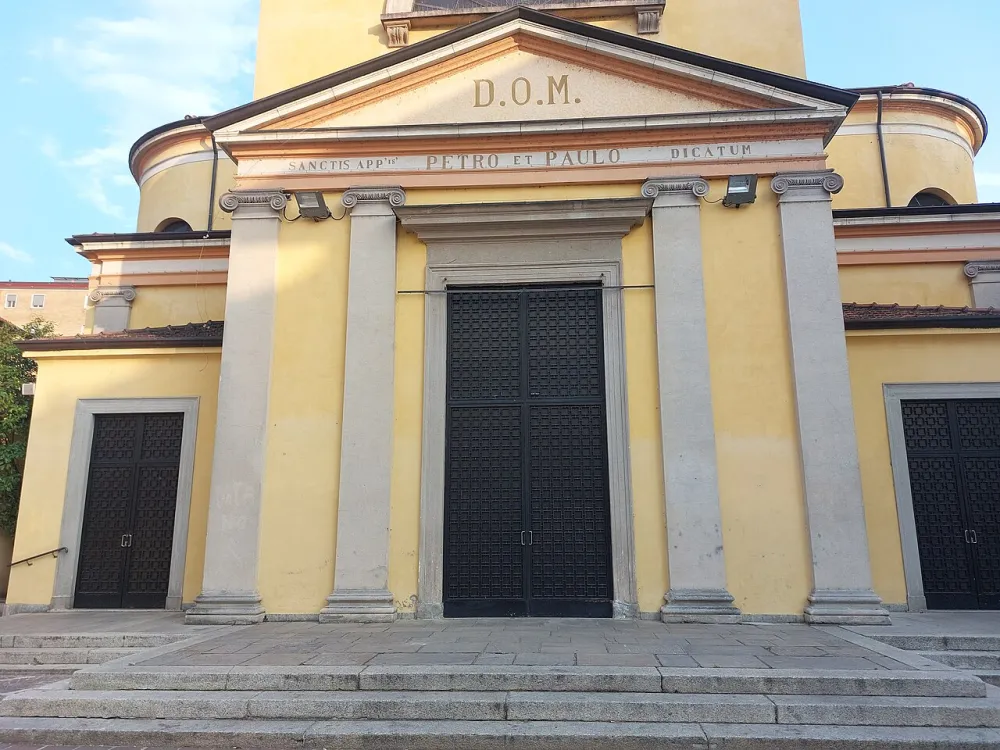Chiesa dei Santi Pietro e Paolo (Corsico), Corsico — exterior