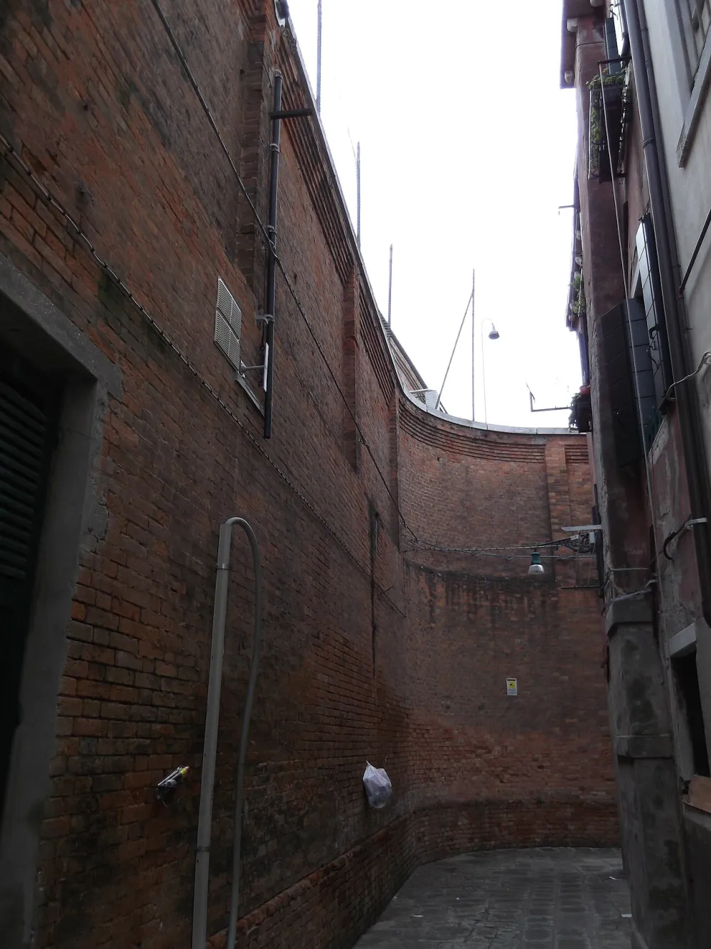 Chiesa di San Nicola Vescovo (sestiere di Dorsoduro, Venezia), Venezia — exterior