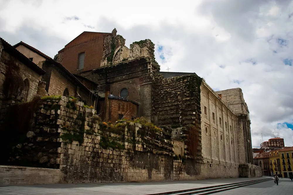 Santa Iglesia Catedral de la Asunción de Nuestra Señora, Valladolid — exterior