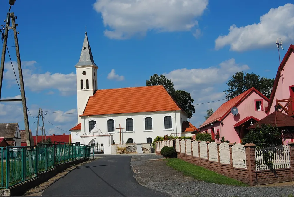 Matki Bożej Bolesnej, Białołęka, Białołęka — exterior