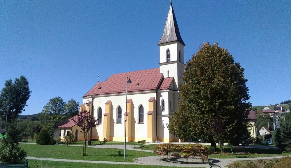 Farský kostol sv. Ignáca z Loyoly, Čierne — exterior