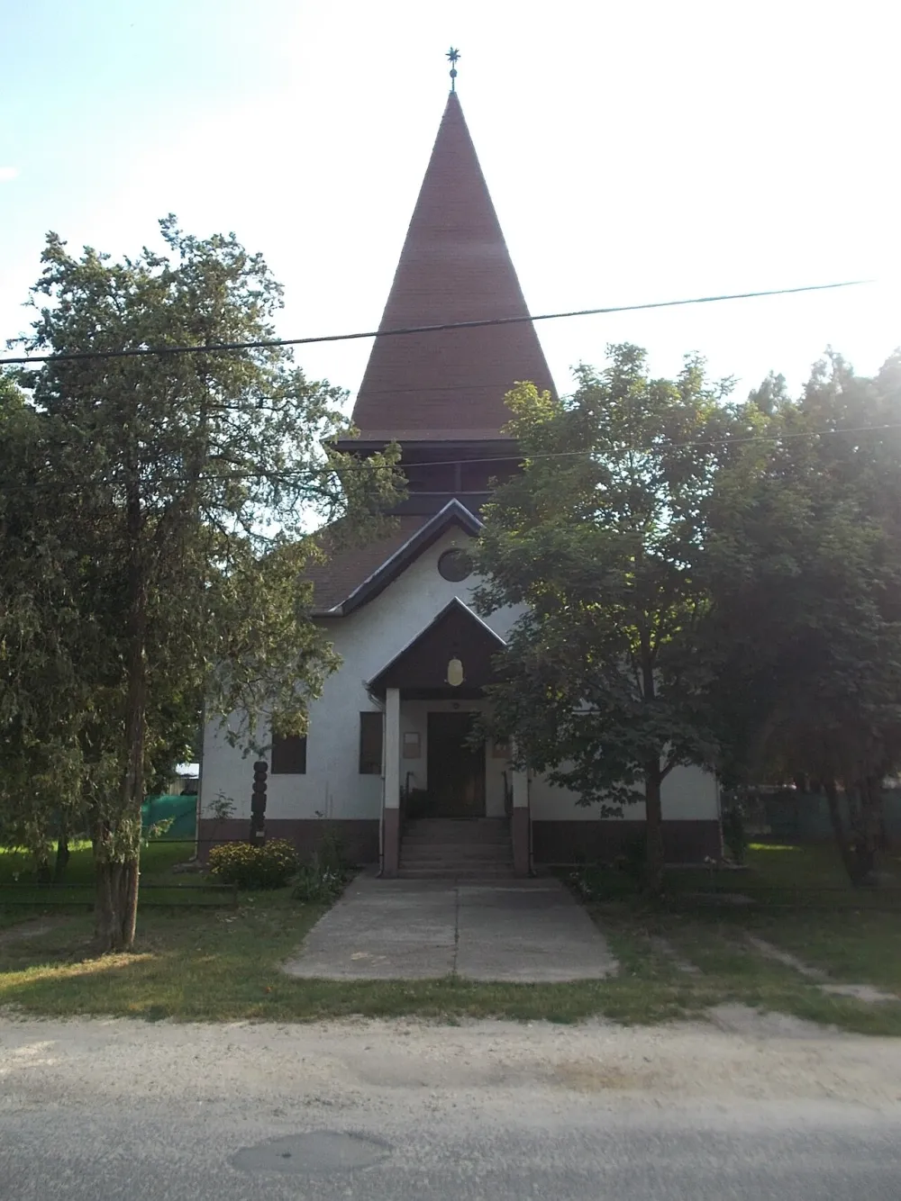 Magyarok Nagyasszonya-templom, Délegyháza — exterior