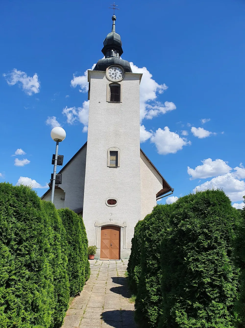 Farský kostol všetkých svätých, Osuské — exterior