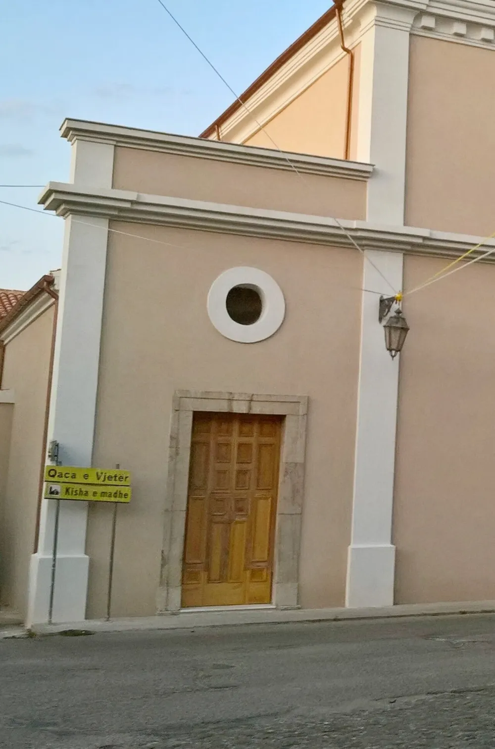 Chiesa dei Santi Pietro e Paolo (Spezzano Albanese), Spezzano Albanese — exterior